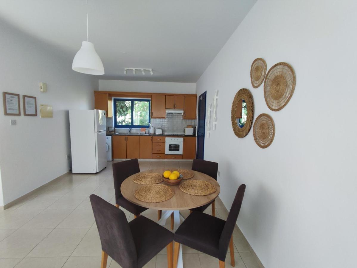 Appartamento Marina Gardens Paphos Esterno foto